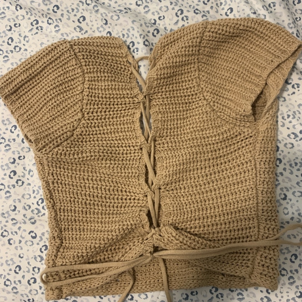 Brown knit crop top!